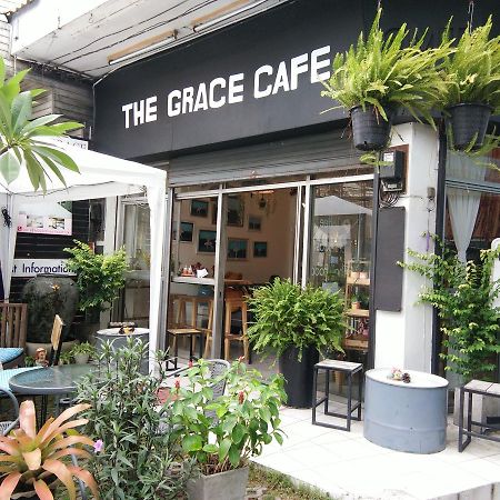 The Grace House Chiangmai Panzió Csiangmaj Kültér fotó
