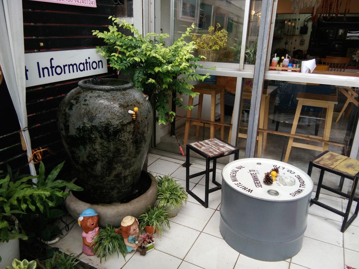 The Grace House Chiangmai Panzió Csiangmaj Kültér fotó