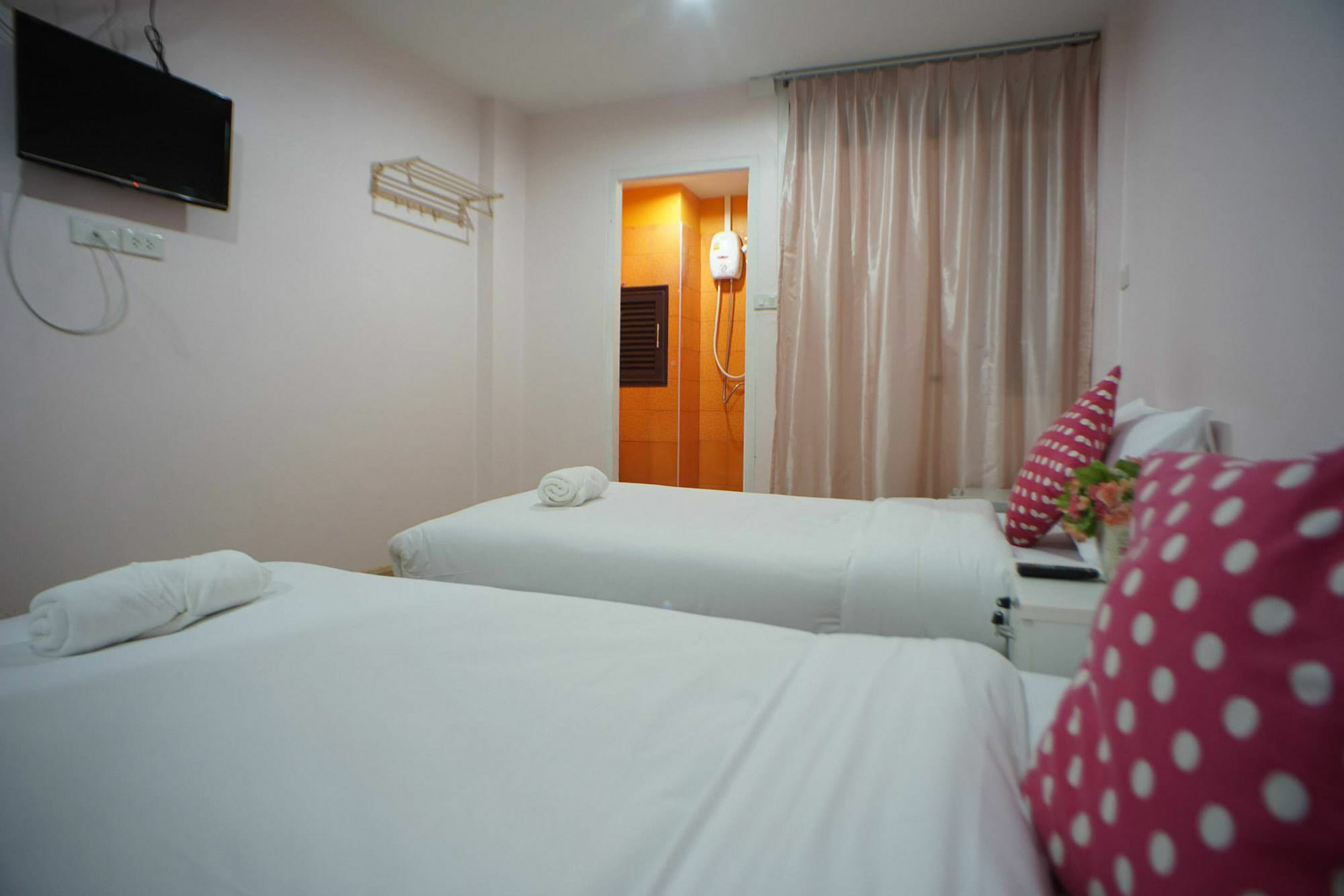 The Grace House Chiangmai Panzió Csiangmaj Kültér fotó